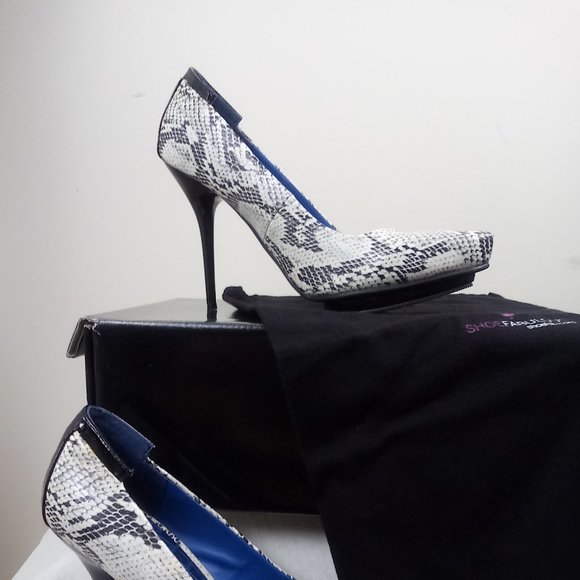 Snake print ladies heels - Picture 2 of 2